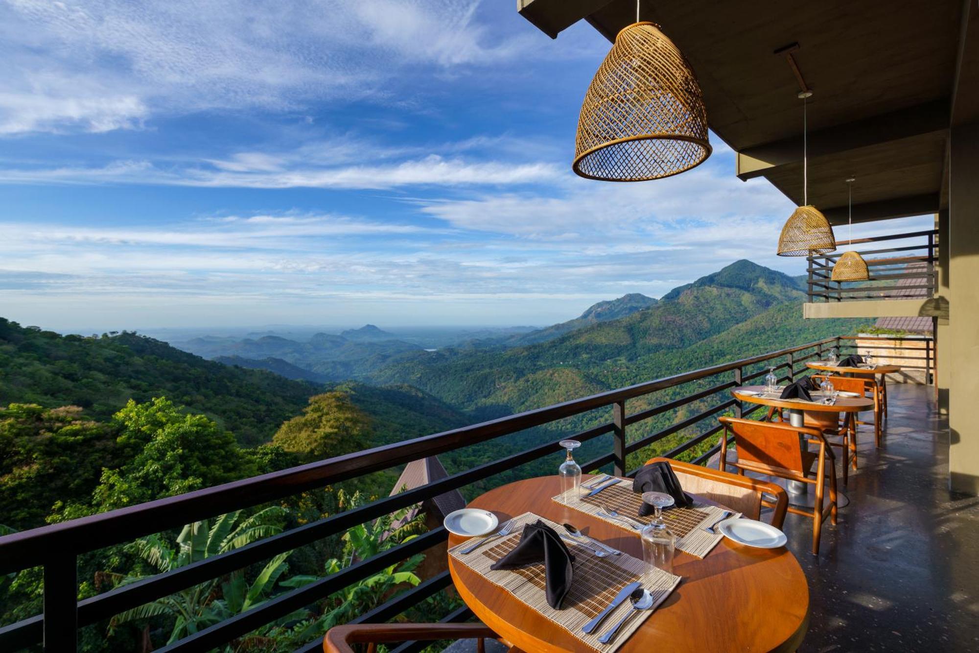 Majentra Ella Hotel Ngoại thất bức ảnh
