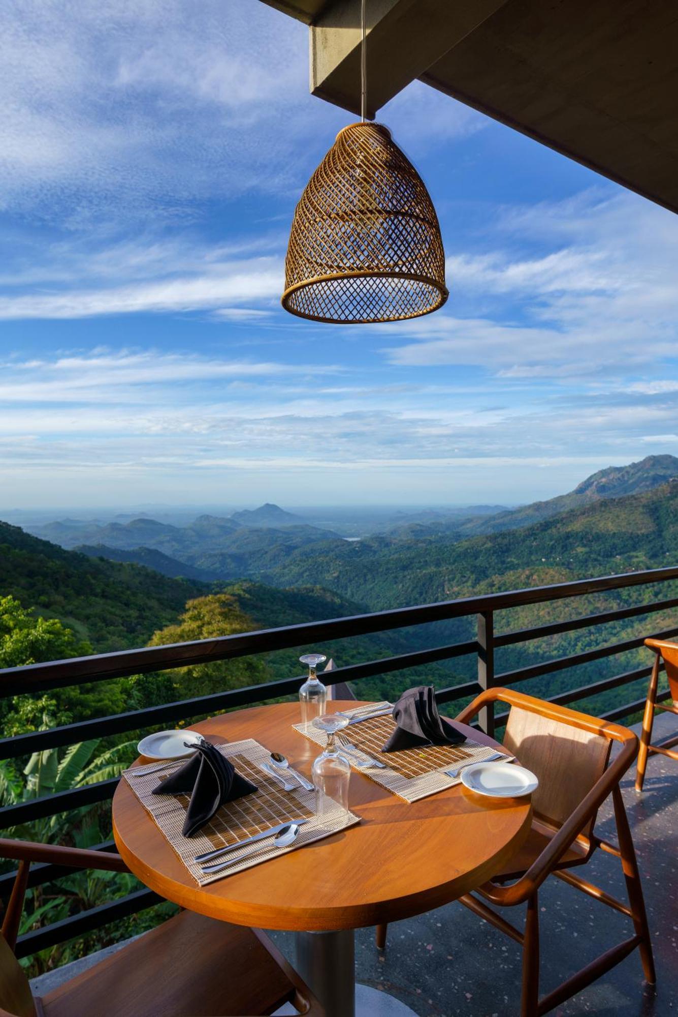 Majentra Ella Hotel Ngoại thất bức ảnh