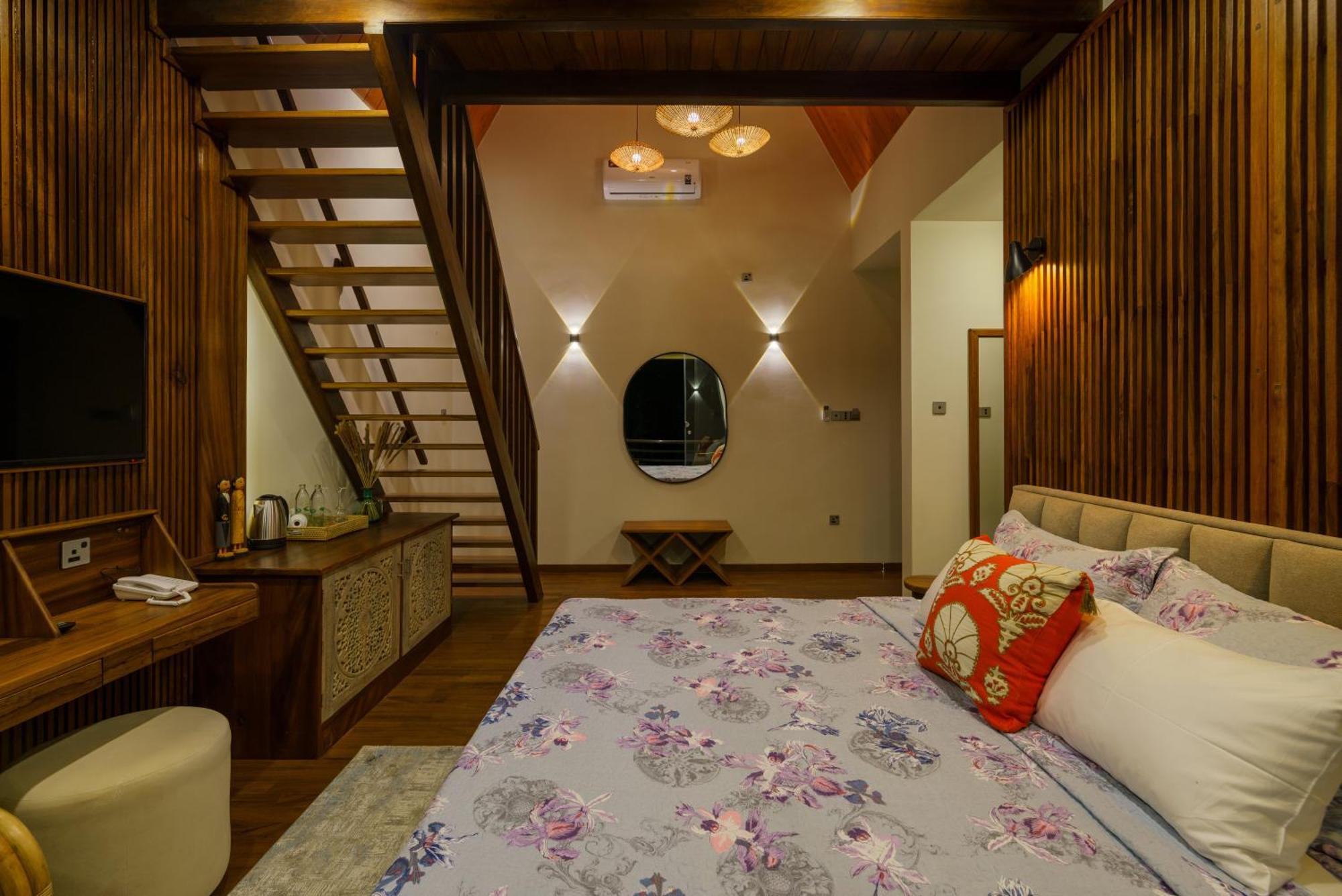 Majentra Ella Hotel Ngoại thất bức ảnh